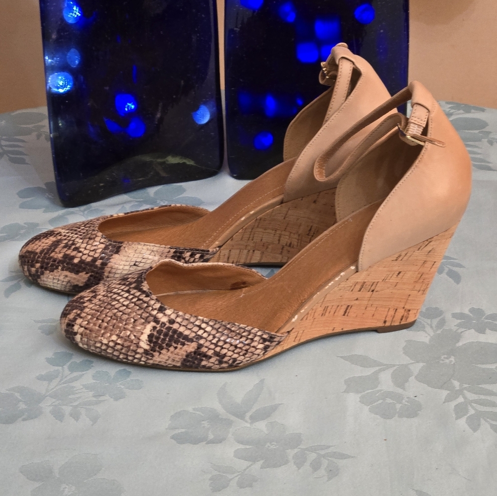 Clarks Snakeskin Pattern Wedge Sandals - image 1